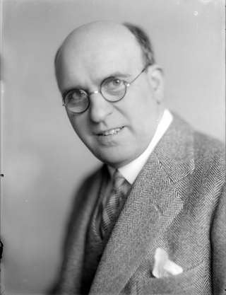 Photo by Friedrich Löhner-Beda