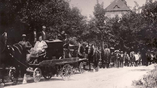 Фотография начала деятельности компании Hammerschmied