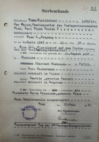 Photo of the death certificate of Major Karl Biedermann: "Cause of death: Executed by the SS (Gestapo)"