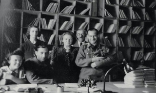 Фото Антона Вальдера в военкомате в Инсбруке