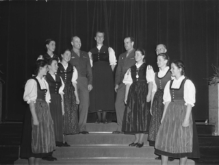 Photo von 'The Trapp Family' im Jahre 1946