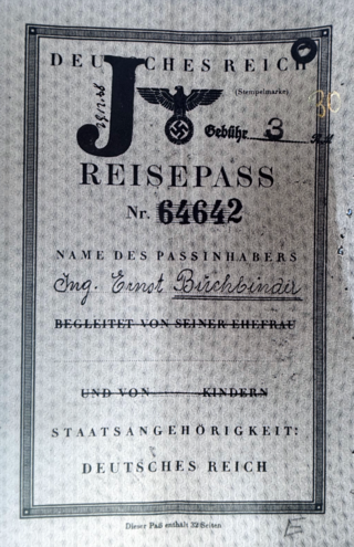 Фотография паспорта Эрнста Бухбиндера
