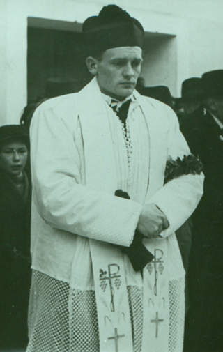 Photo von Anton Brunner als Priester